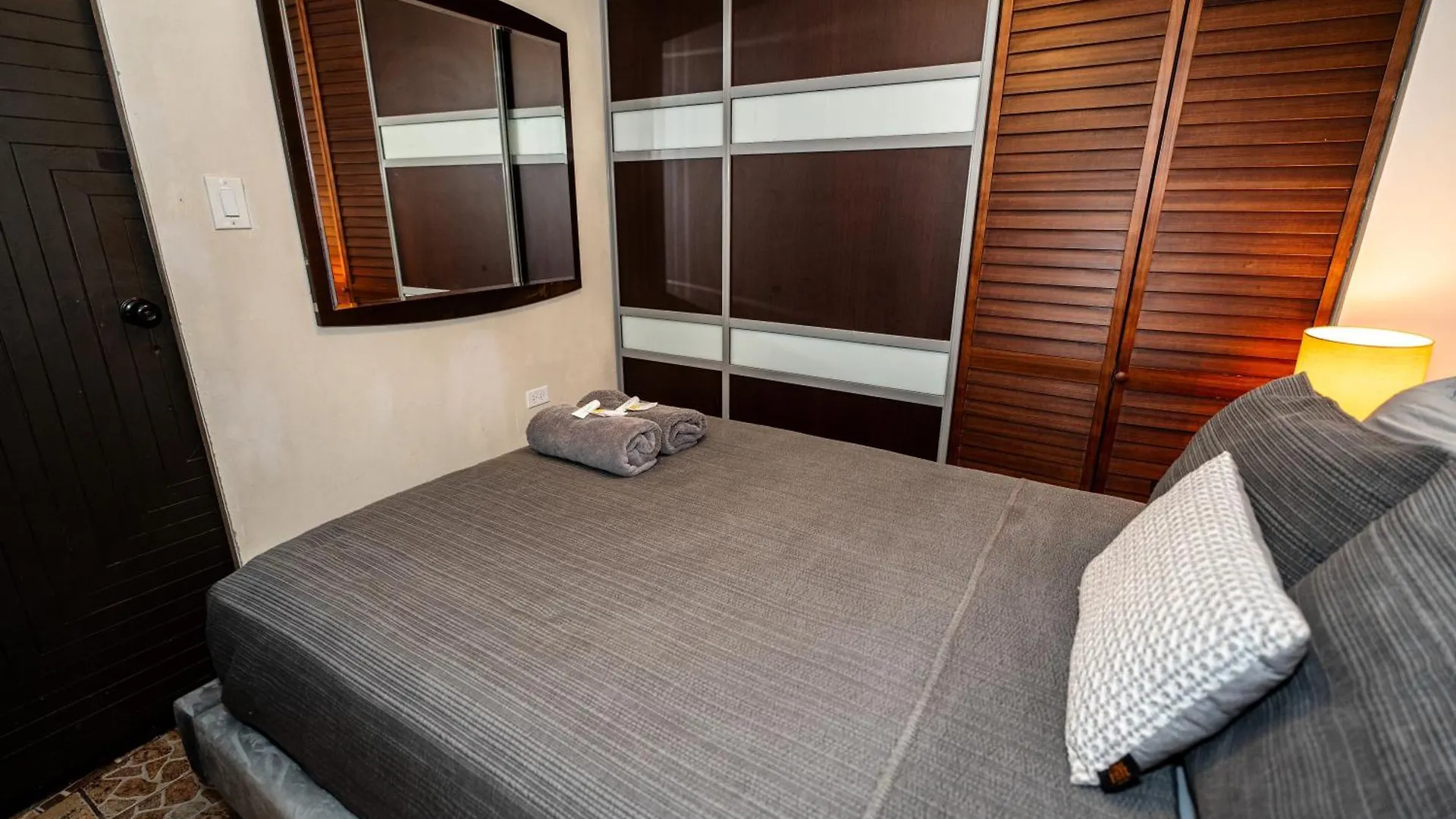 Apartment Cozy Studio Retreat With Private Parking And Free Laundry Ponce